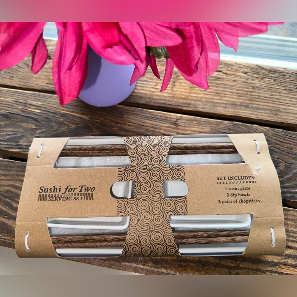 Elegant Sushi Serving Set - Brown and White - Romantic evening for two - Picture 2 of 6